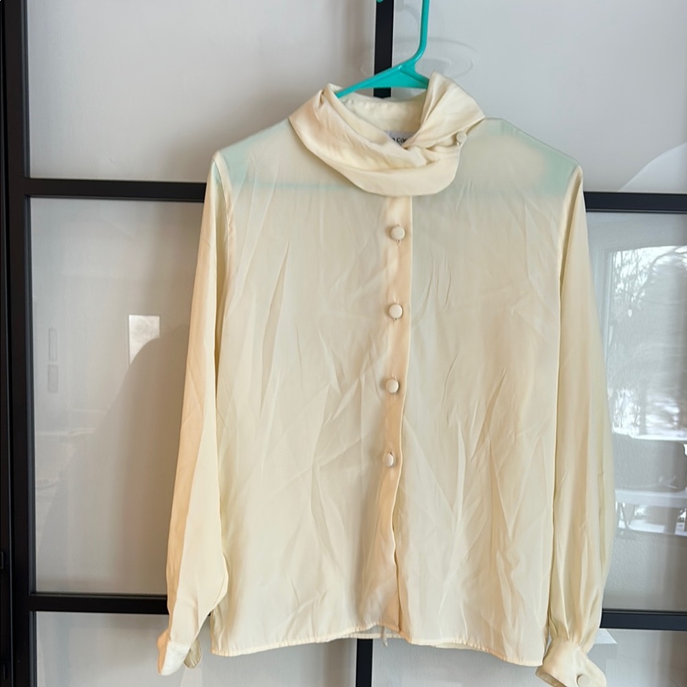 Pierre Cardin Cream Blouse Elegant and Versatile